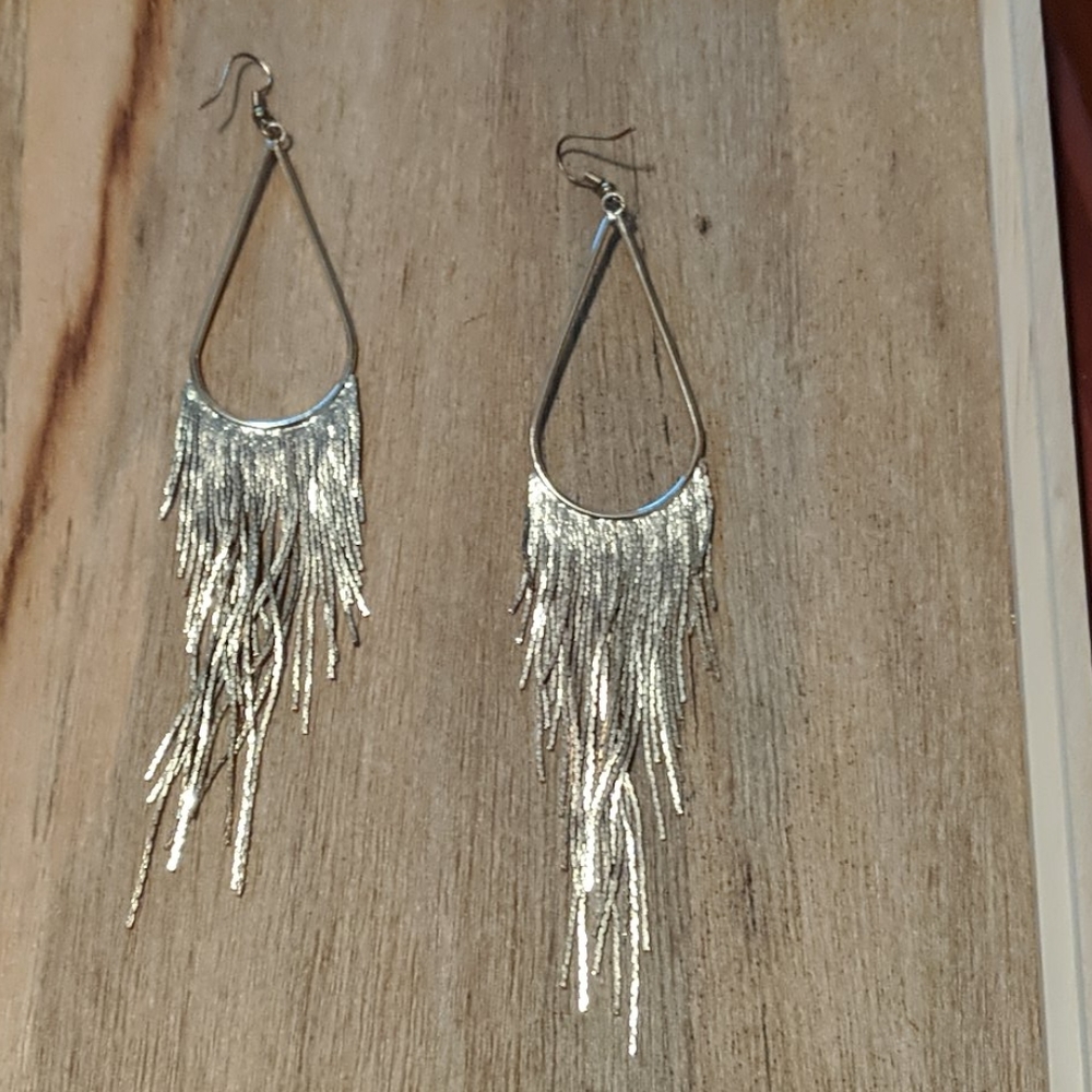 Beautiful cascading earrings gold colored Emmy's